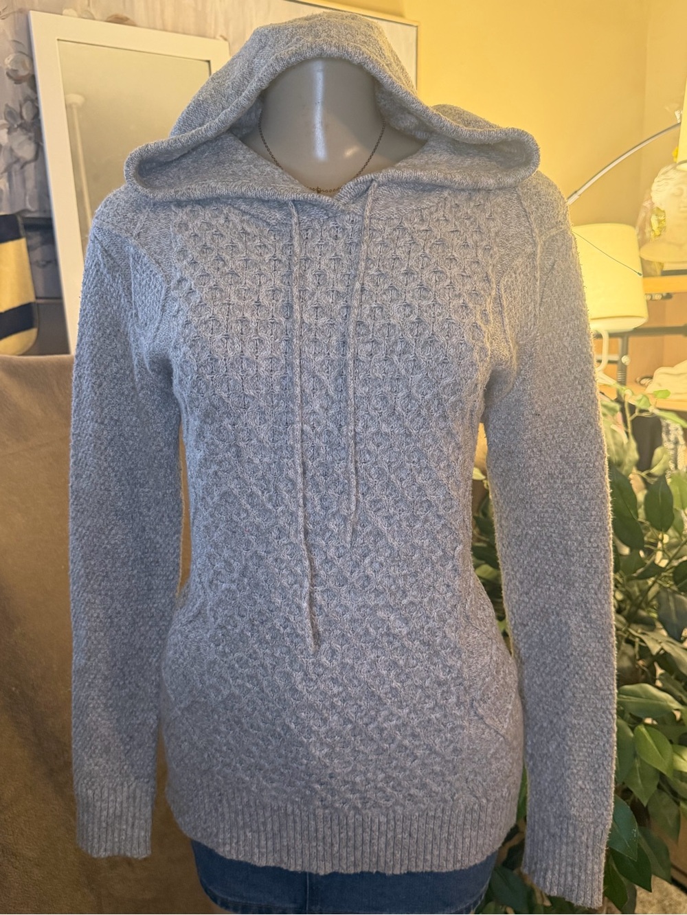American Eagle Grey Cable Knit Hooded Sweater M